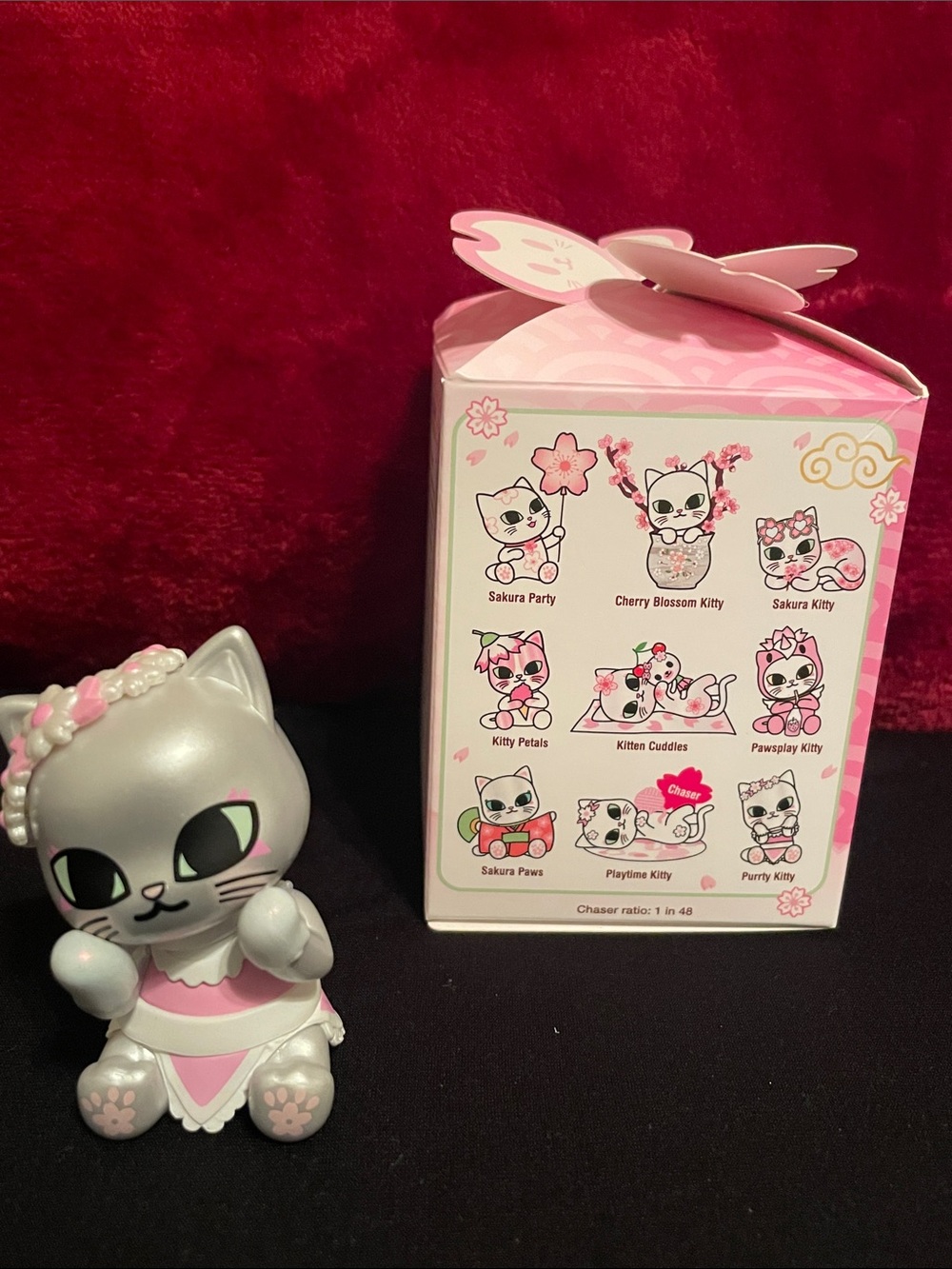 tokidoki Cherry Blossom Cat Vinyl Figure - Pink & Silver - Picture 3 of 6